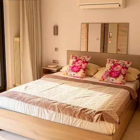 In Halkidiki For 8guests *